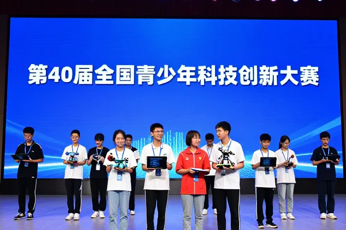 港澳学子西安科创赛：融入国家发展引热议