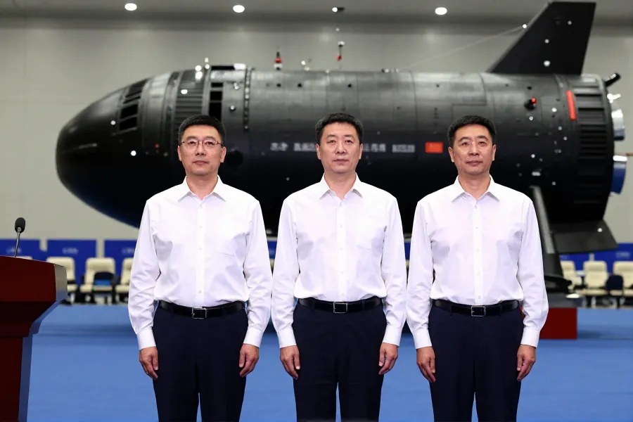 神舟二十一号创纪录返回 三名航天员状态佳