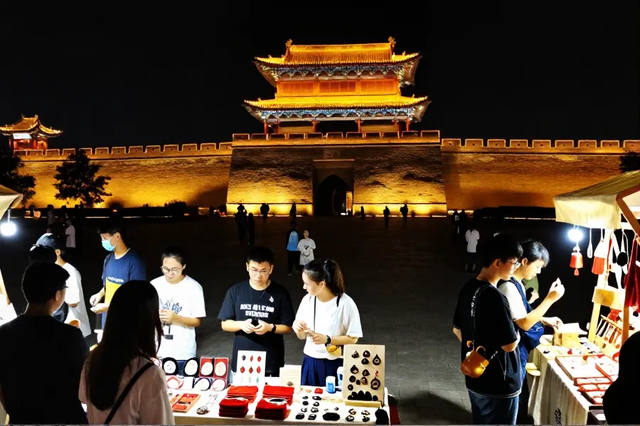 大同古城推出文创市集 激活夜间文化新风尚