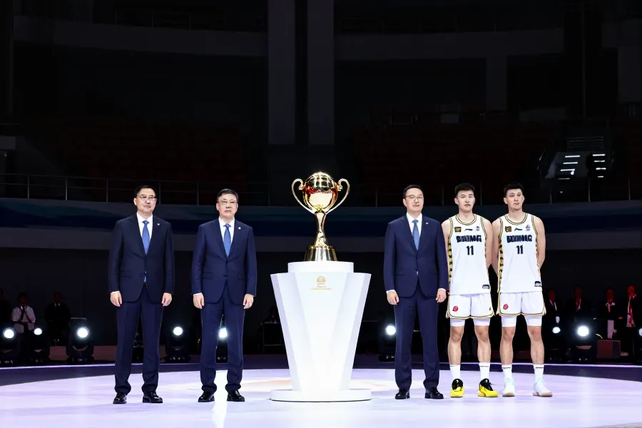 京味篮球热潮：2026洲际杯冠军奖杯亮相，九大劲旅九月聚首