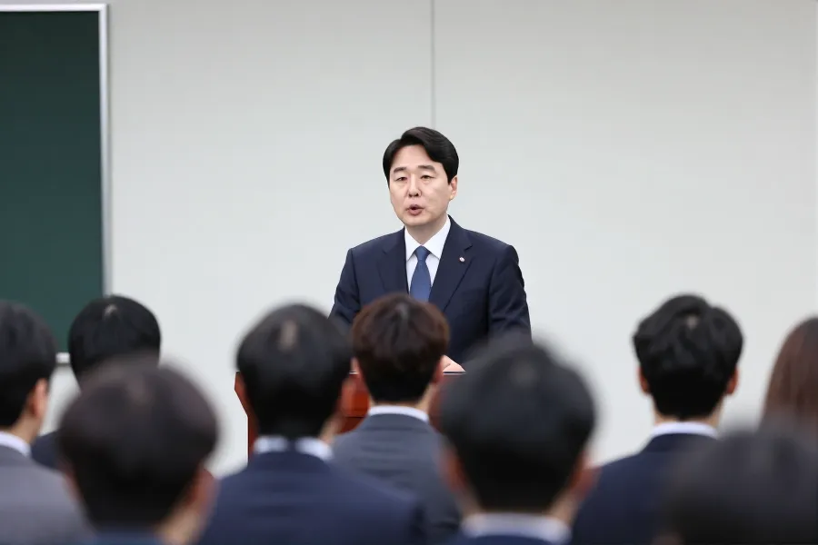 韩国就日本防卫白皮书中的独岛主张提出正式抗议