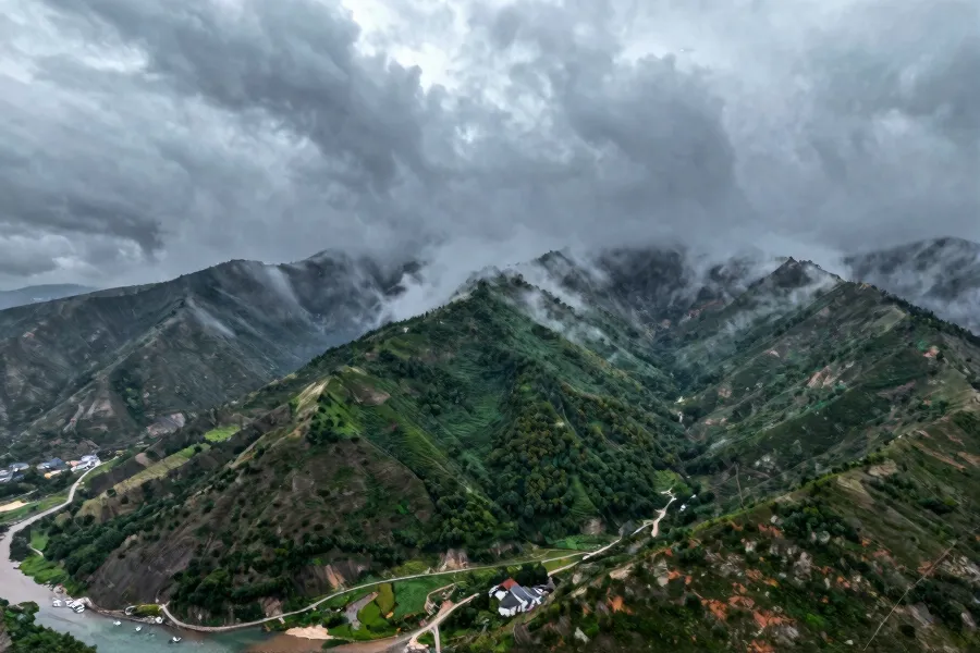 湖北发布山洪预警 襄阳两地区风险最高