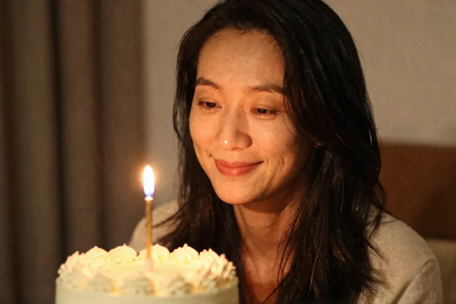 薛凯琪45岁生日重答《给十年后的我》歌词提问