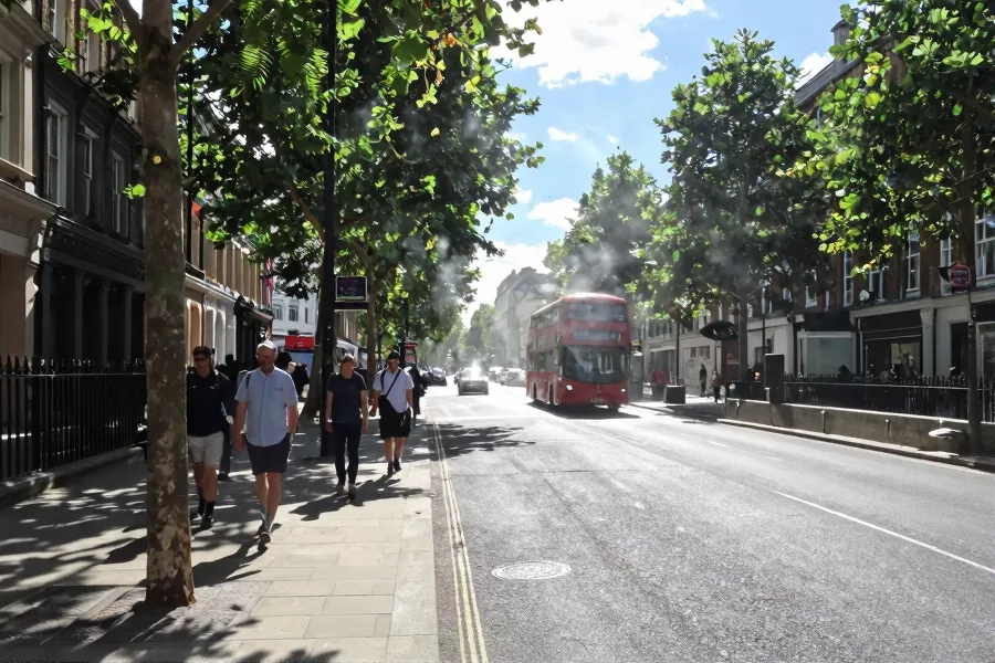 英格兰多地发布高温健康预警
